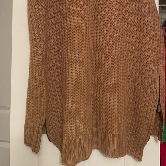 Turtleneck Sweater Tank - Picture 3 of 3